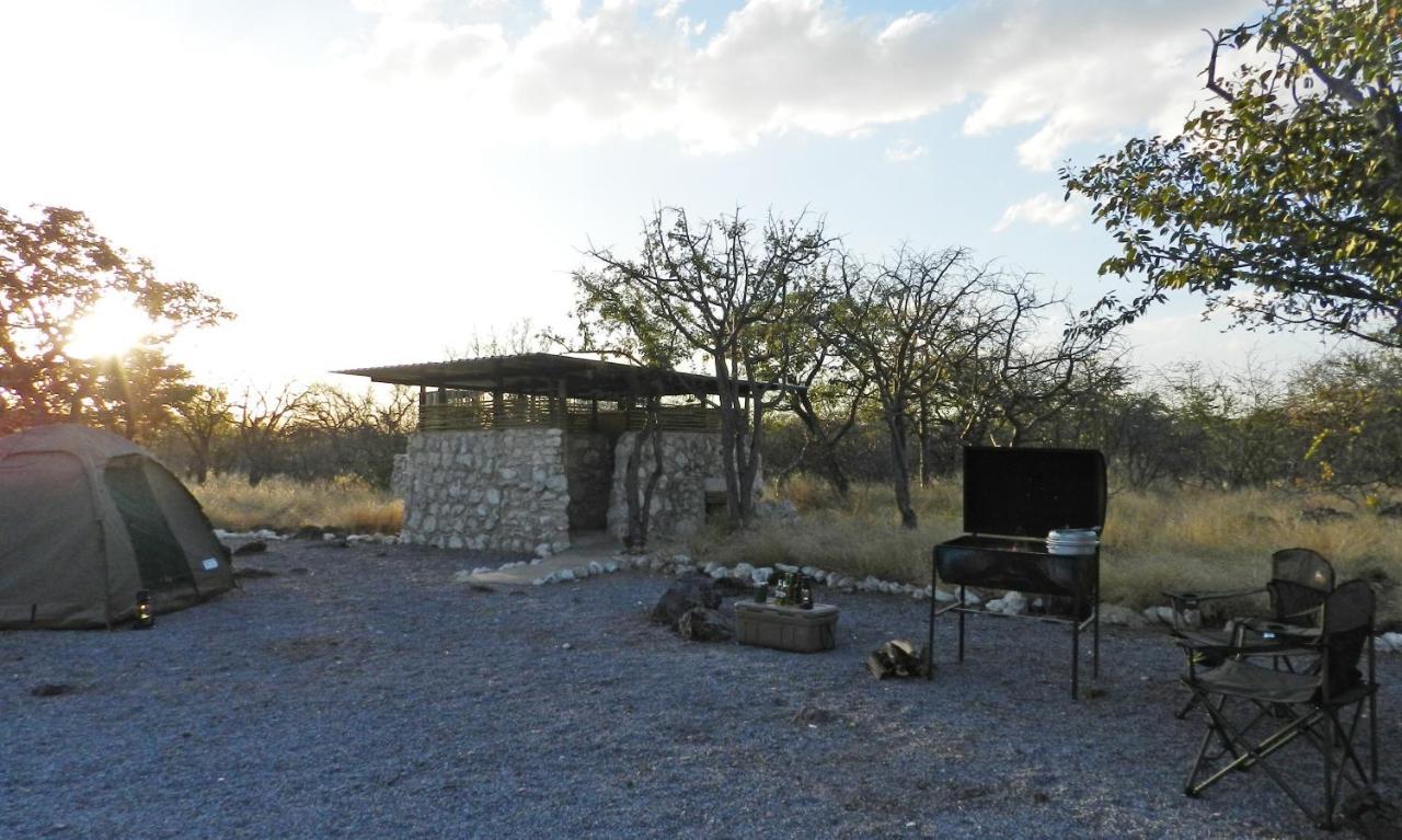 Etosha Village Campsite โอเคาเควโย ภายนอก รูปภาพ