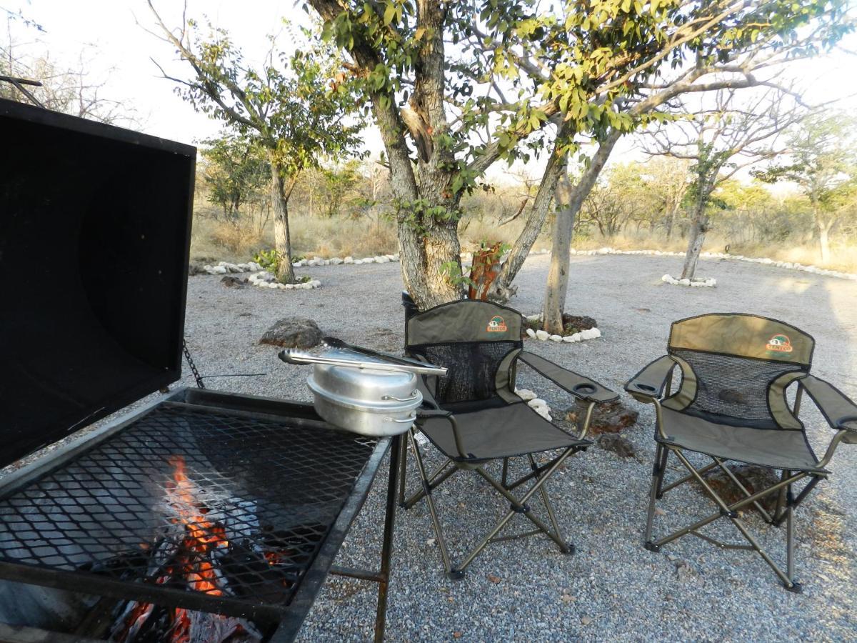 Etosha Village Campsite โอเคาเควโย ภายนอก รูปภาพ
