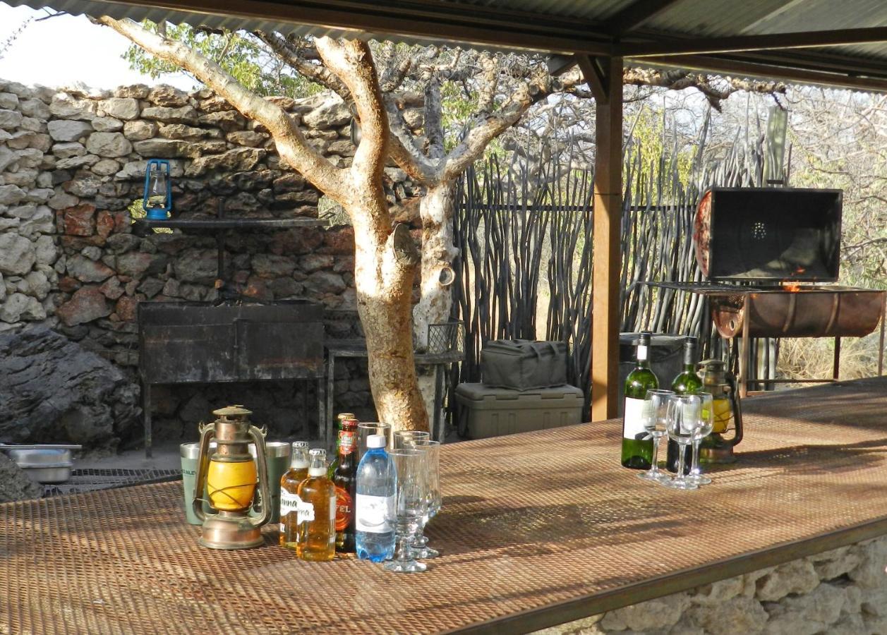 Etosha Village Campsite โอเคาเควโย ภายนอก รูปภาพ
