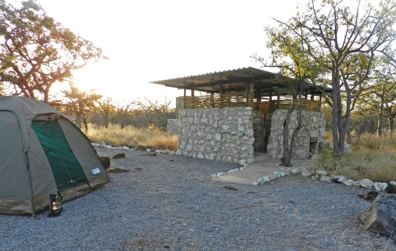 Etosha Village Campsite โอเคาเควโย ภายนอก รูปภาพ